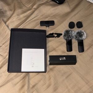 Wireless Microphone Set with Accessories